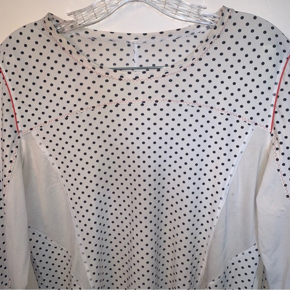 Lululemon Runbeam Long Sleeve Mod Dot Printed Black / White - Picture 7 of 12